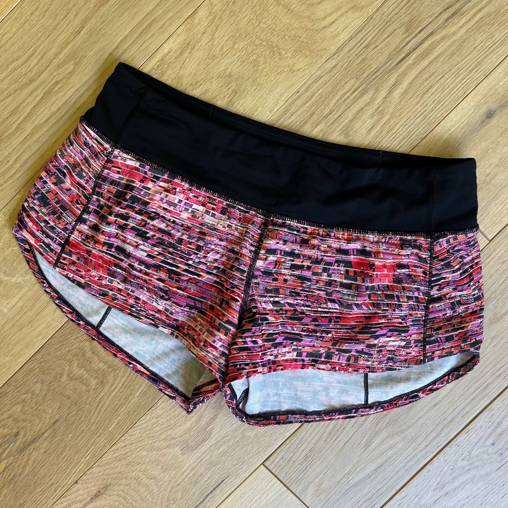 Lululemon Speed Up Short 2.5", Flash Pleat Orange Multi/Black, Size: 4